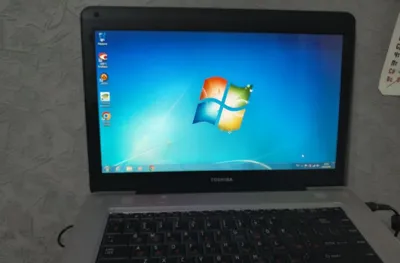 Продаю надежный оригинальный ноутбук Toshiba Satellite L455-S5975 1