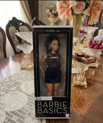 Кукла Barbie Signature Basics Model 04 (Оригинал) 1