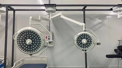 Операционные лампы модель YDE700/500 LED 1