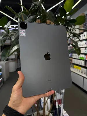 iPad Pro 12.9-inch M1 1