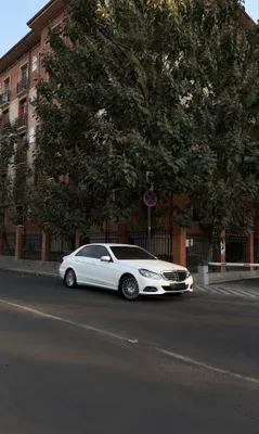 Mercedes-Benz w212 e200 1