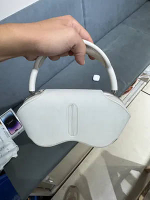 AirPods Max Gen 2 1