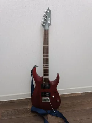 cort x100 elektr gitarasini sotaman