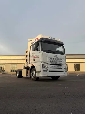 Тягач FAW JH6 (cng) 1