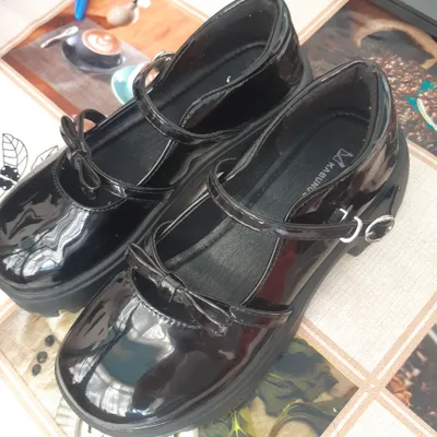 Qora lak tufli, 36 razmer — yangi 1