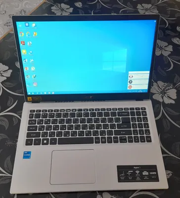 noutbook acer holati zo'r deyarli ishlatilmagan 1