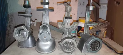 Продаётся мясорубка ручная всё 1
