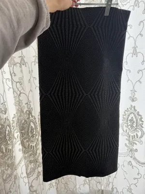 Yubkalar va shimlar sotuvda mavjud 1