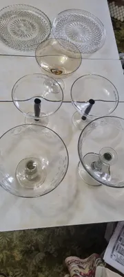 oyoqchali shisha vazalar 1