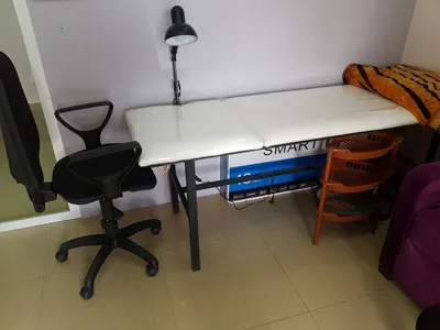 Kushetka va lampa