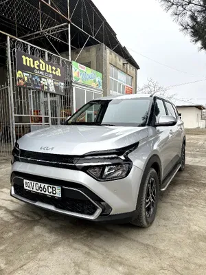 KIA carens 2025 yangi 23,000$ 1