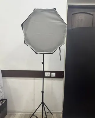 Софтбокс и чёрный фон для фотосъёмок 1