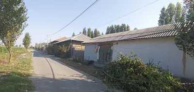 Земельный участок площадью 4 сотки в махалле Навои (Кирсадак), территория Янги Ташкента 1