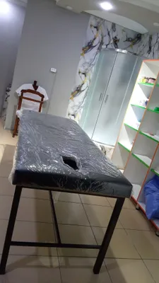Продаю новую кушетка и душавой кабина