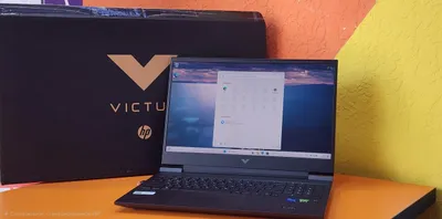 HP Victus 1
