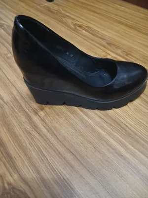 yangi ayollar oyoq kiyimi 1