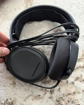 Проводные наушники SteelSeries Arctis 3 1