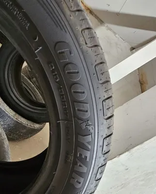 GoodYear 215/55/17 4шт 1