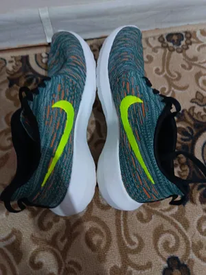 Оригинальные кроссовки Nike, размер 39 1