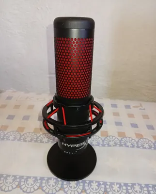 Продаётся микрофон HyperX QuadCast 1