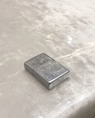 Оригинальная зажигалка Zippo 1