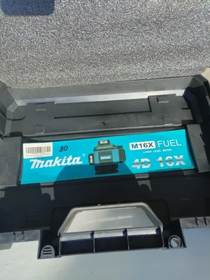 Лазер Makita 4D новый 1