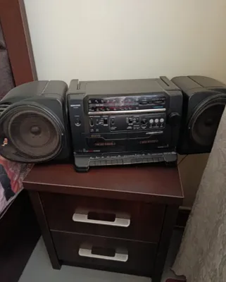 Sanyo magnitofonini sotaman 1