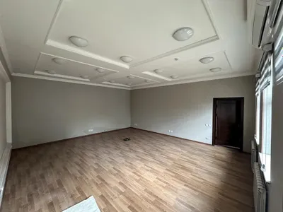 Ofis uchun xona ijaraga beriladi. 1