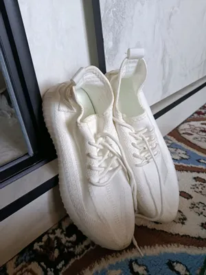 Обувь YEZZY