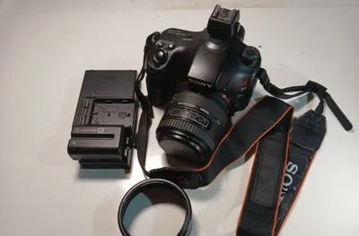 Sony A57 va Sigma AF 50mm makro obyektivli fotoapparat 1