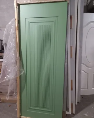 Продам двери крашенные 1