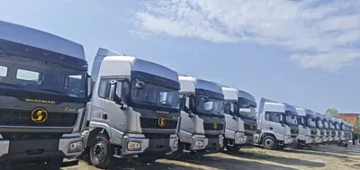 Продаётся Седельный тягач SX42584X324C — Cummins 460 л.с., 6×4 1