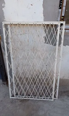 Продам металические решетки на окна 3 шт 1