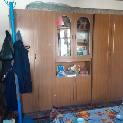 Сервант продаётся срочно