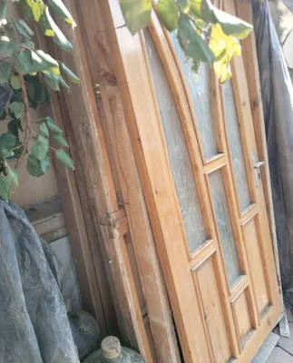 Продам оптом 3 двери и окно 1