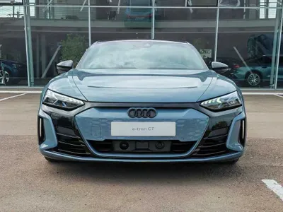 Audi e-tron GT, naqd va halol nasiya 1