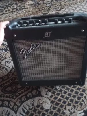 Fender Mustang V.2 kombikuchaytirgichi 1