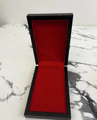 Medallar uchun futlyar 1
