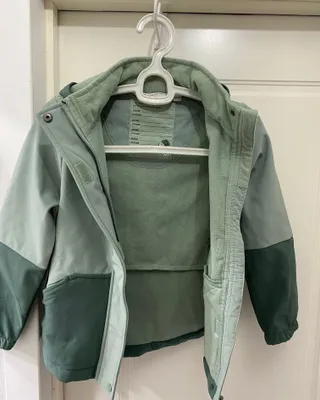 Yangi bolalar uchun Softshell Tchibo kurtkasi (Germaniya), flis astarli, o‘lchami 122/128 1