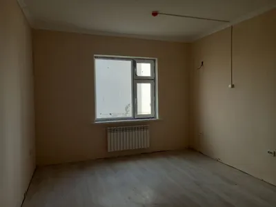 В городе Нукус, дом ДСК, 16 этажей, 1 этаж, угловая, 2 комнаты 1