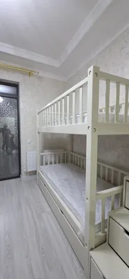 Ikki qavatli bolalar karavoti