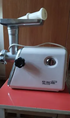 Продам электромясорубку 1
