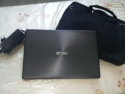 Asus noutbuk X550C 1