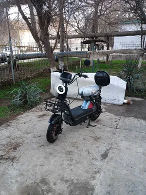Skuter Yougo Super 1