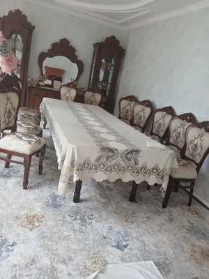 Стол и стулья 1