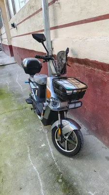Skuter, 5 ta akkumulyator, tezligi 45, yurgan masofasi 11 000 1