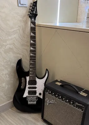 Kombo kuchaytirgichli yangi gitara sotiladi 1