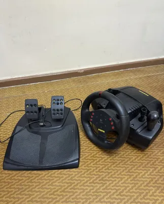 Logitech Momo o‘yin rulisi 1