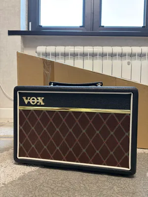 VOX kombo kuchaytirgichi bilan Cort elektro gitarasi 5
