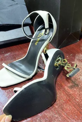 yvessaintLaurent басаножка 1